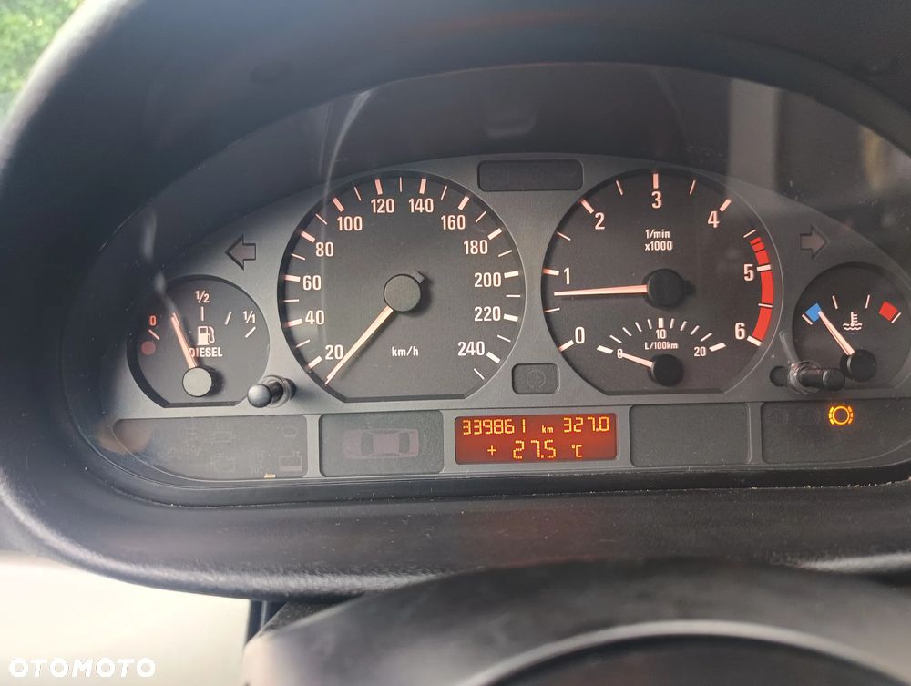 BMW Seria 3 330d - 2