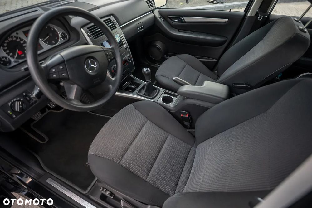 Mercedes-Benz Klasa B 170 Special Edition - 16