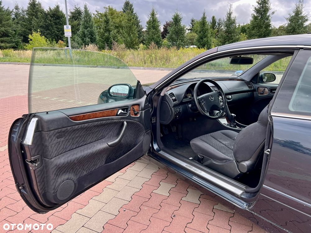 Mercedes-Benz CLK - 14