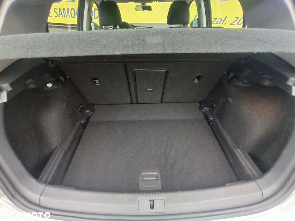 Volkswagen Golf - 9