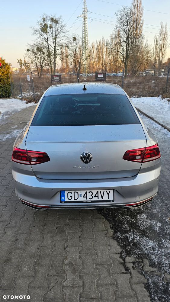 Volkswagen Passat - 6