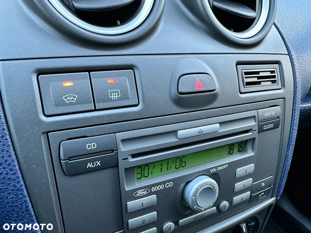 Ford Fiesta 1.3 Silver Magic - 31