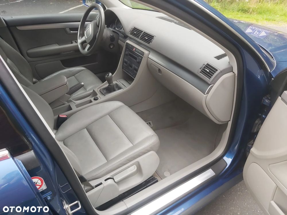Audi A4 Limousine 1.8 T - 16