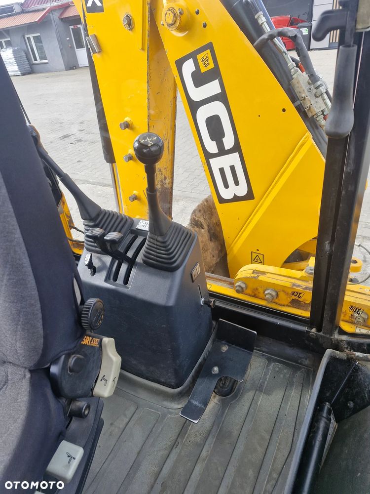 JCB 2cx 4WS - 11