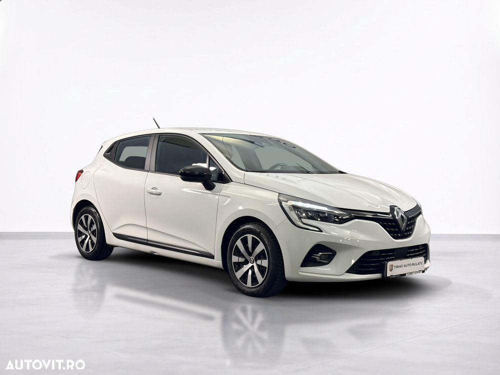 Renault Clio - 8