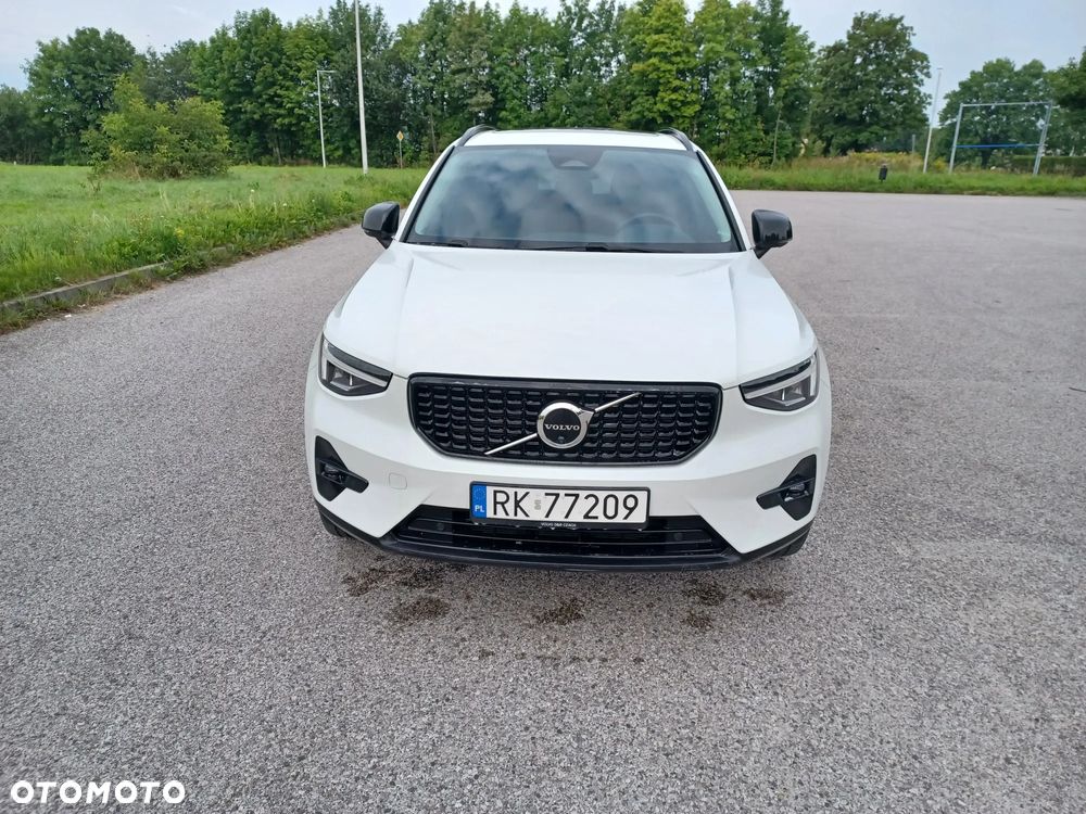 Volvo XC 40 B5 AWD Ultimate Dark - 6