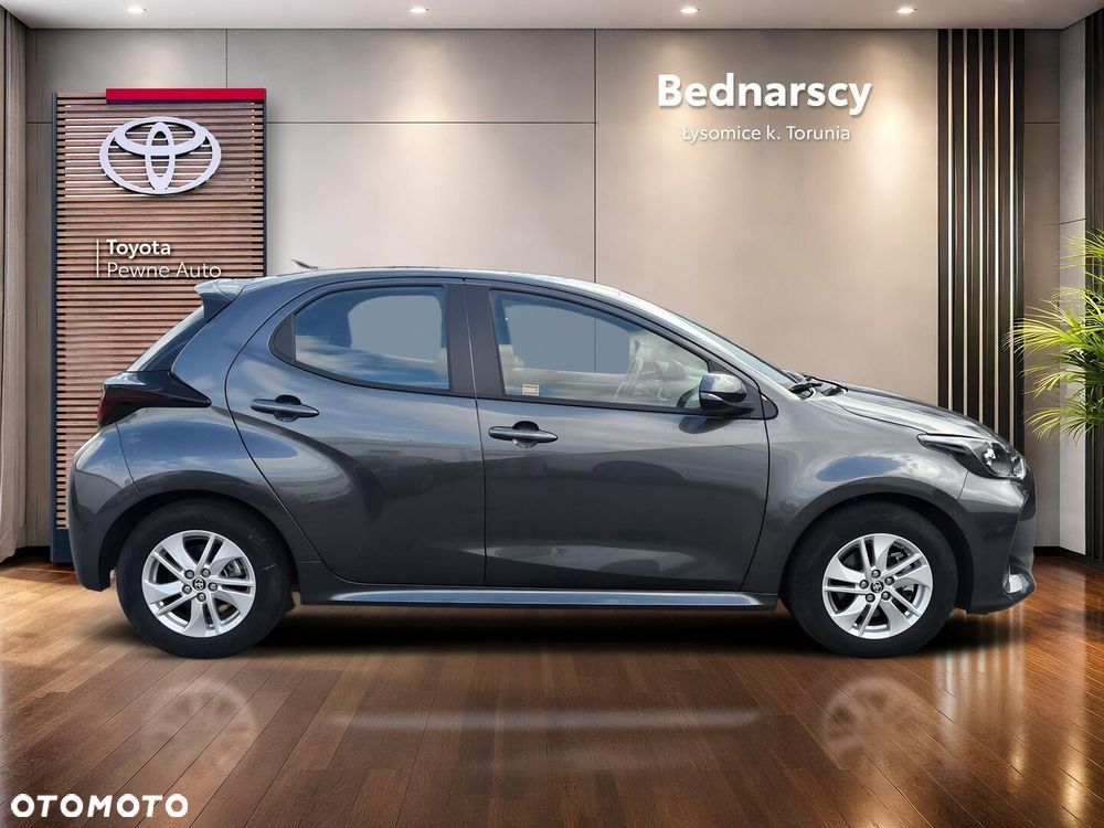 Toyota Yaris - 7