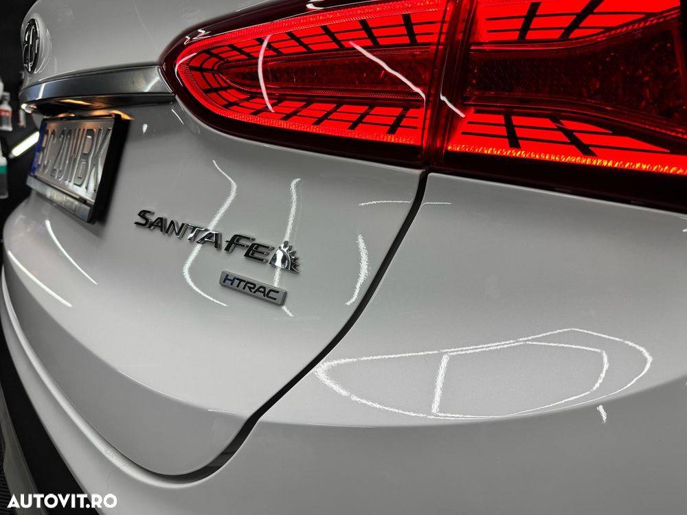 Hyundai Santa Fe 2.2 CRDi 4WD 8AT Luxury - 4