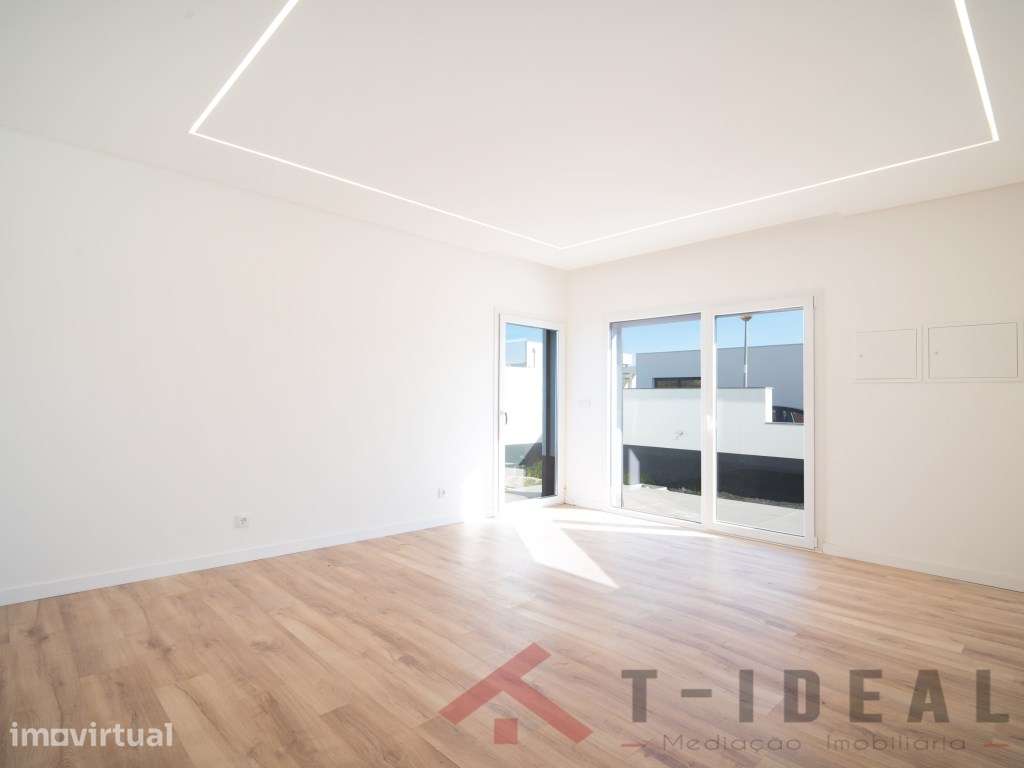 Moradia T4 nova próxima da Lourinhã e das praias - Grande imagem: 3/59
