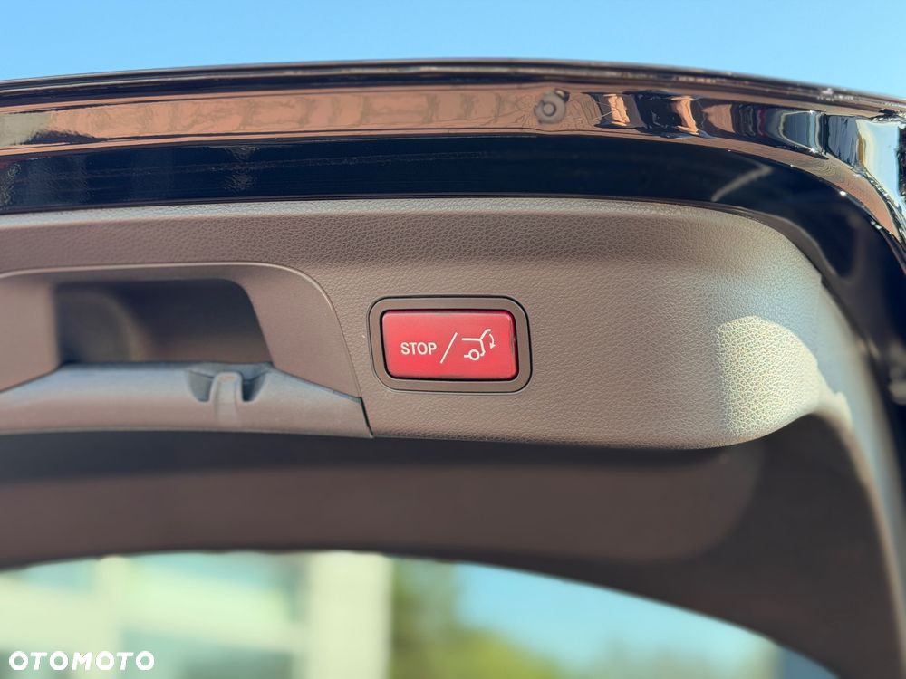 Mercedes-Benz GLC 220 d 4Matic 9G-TRONIC AMG Line Plus - 17