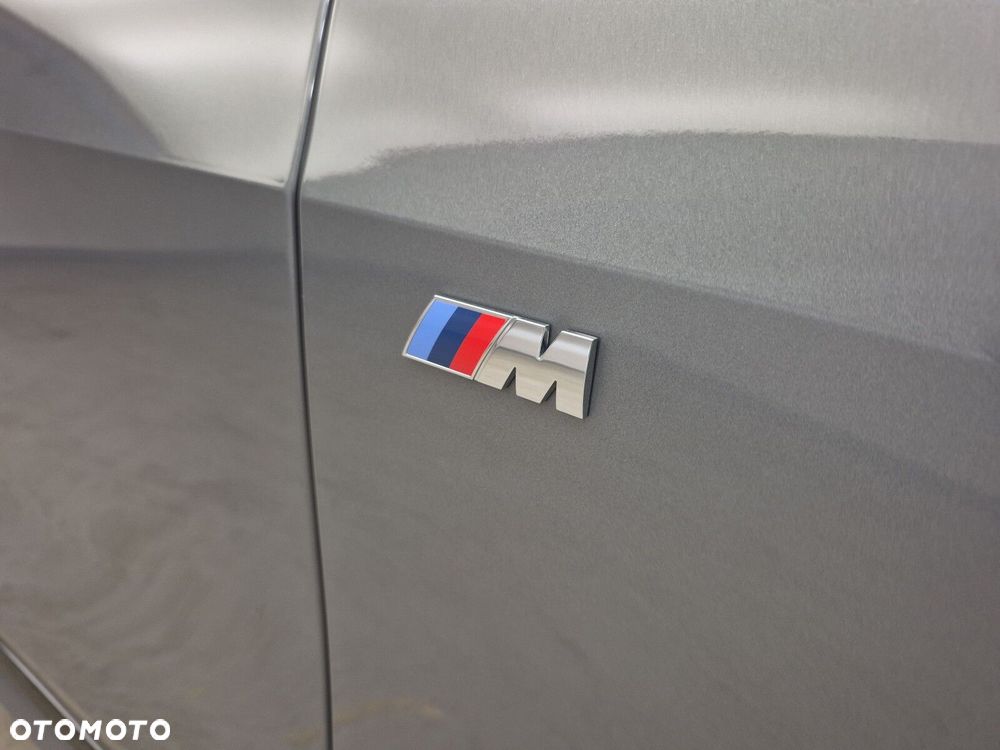 BMW X7 - 24