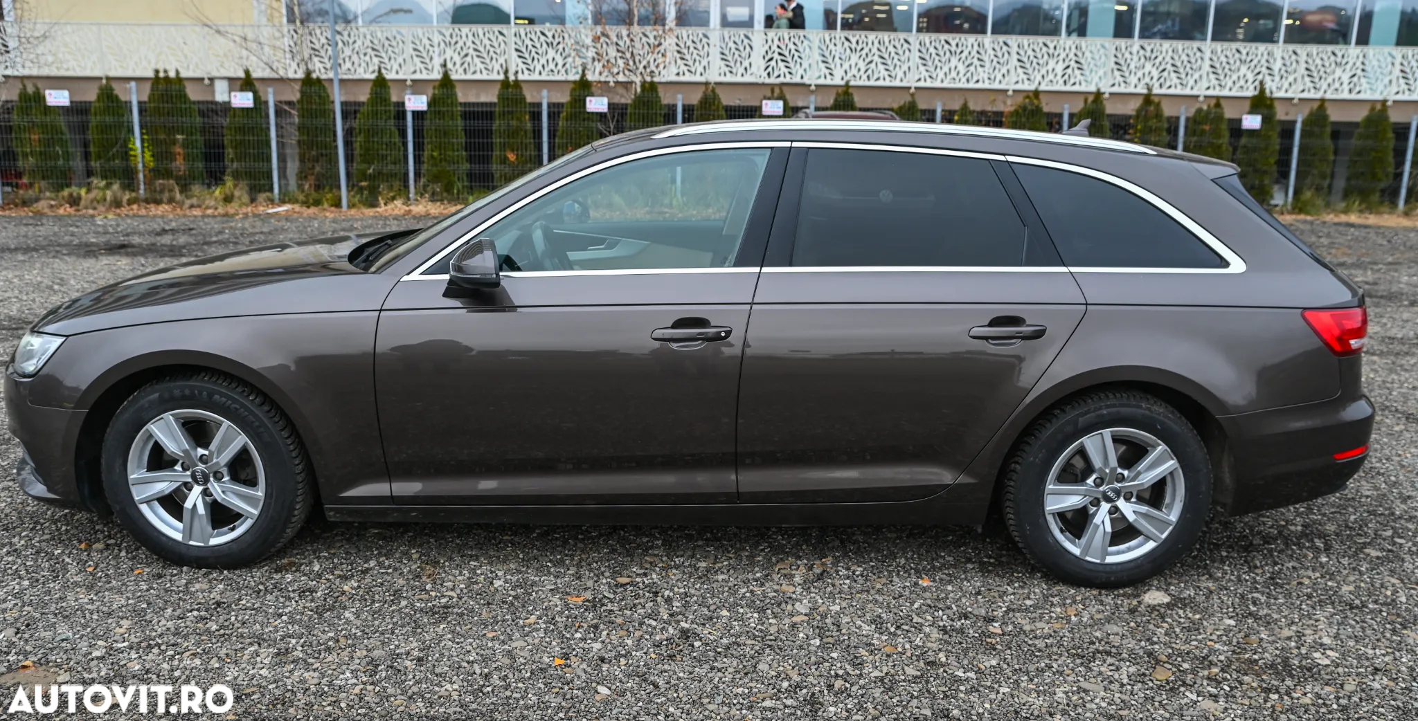 Audi A4 2.0 TDI ultra S tronic Design - 6