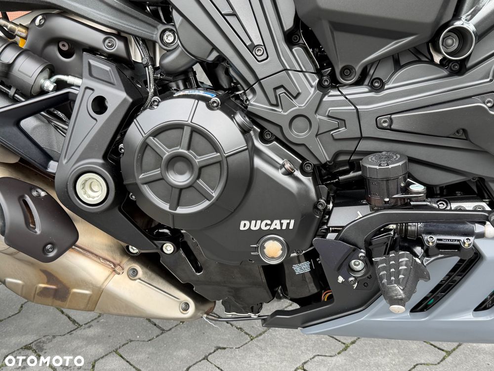 Ducati Diavel - 15