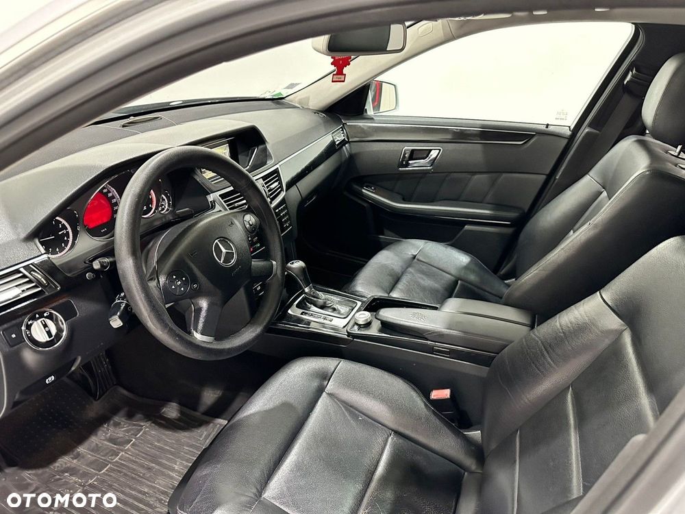 Mercedes-Benz Klasa E - 22