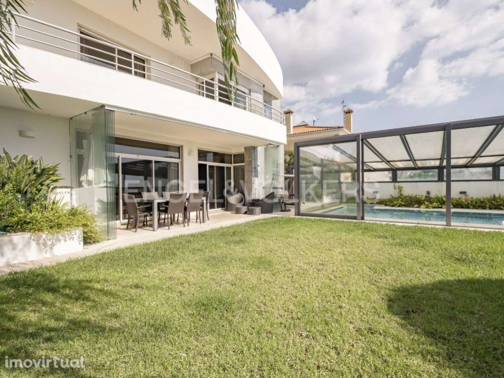 Moradia com Piscina e Vista Mar na Serra de Carnaxide - Grande imagem: 2/45