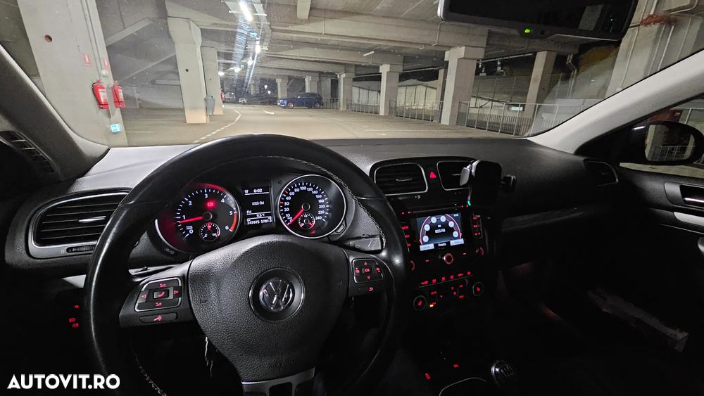 Volkswagen Golf 2.0 TDI DPF Comfortline - 9