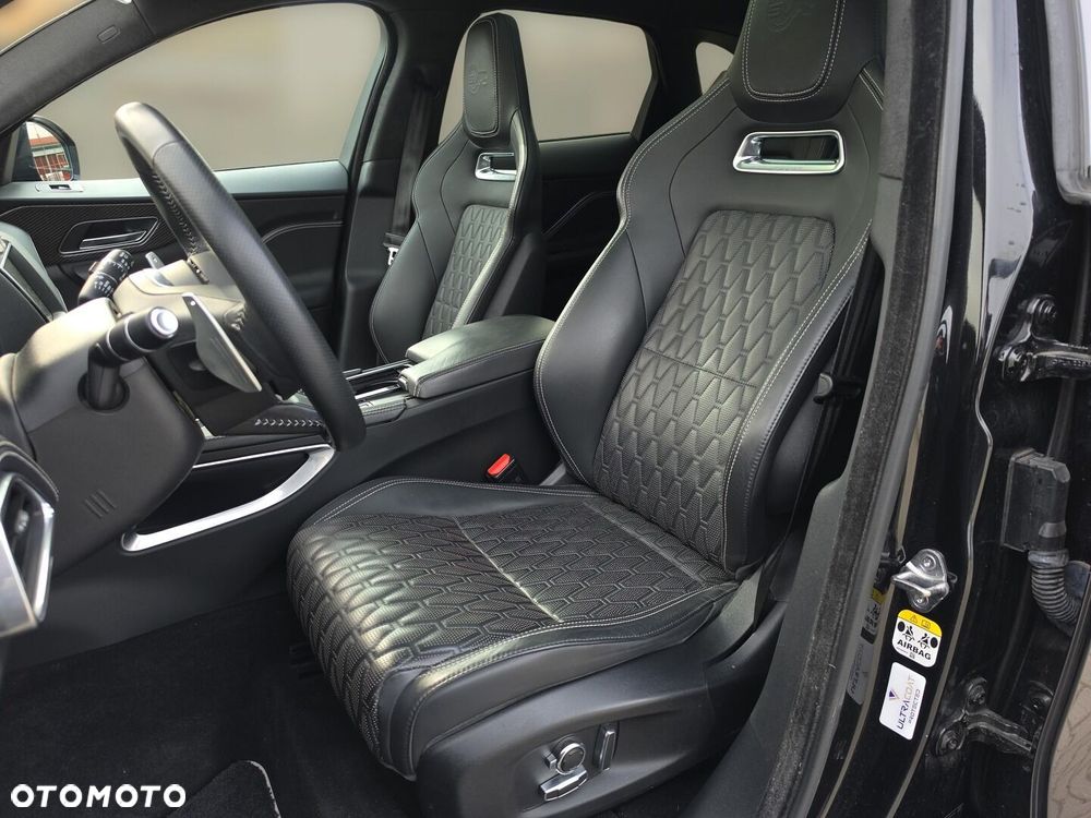Jaguar F-Pace 5.0 V8 S/C AWD SVR - 11