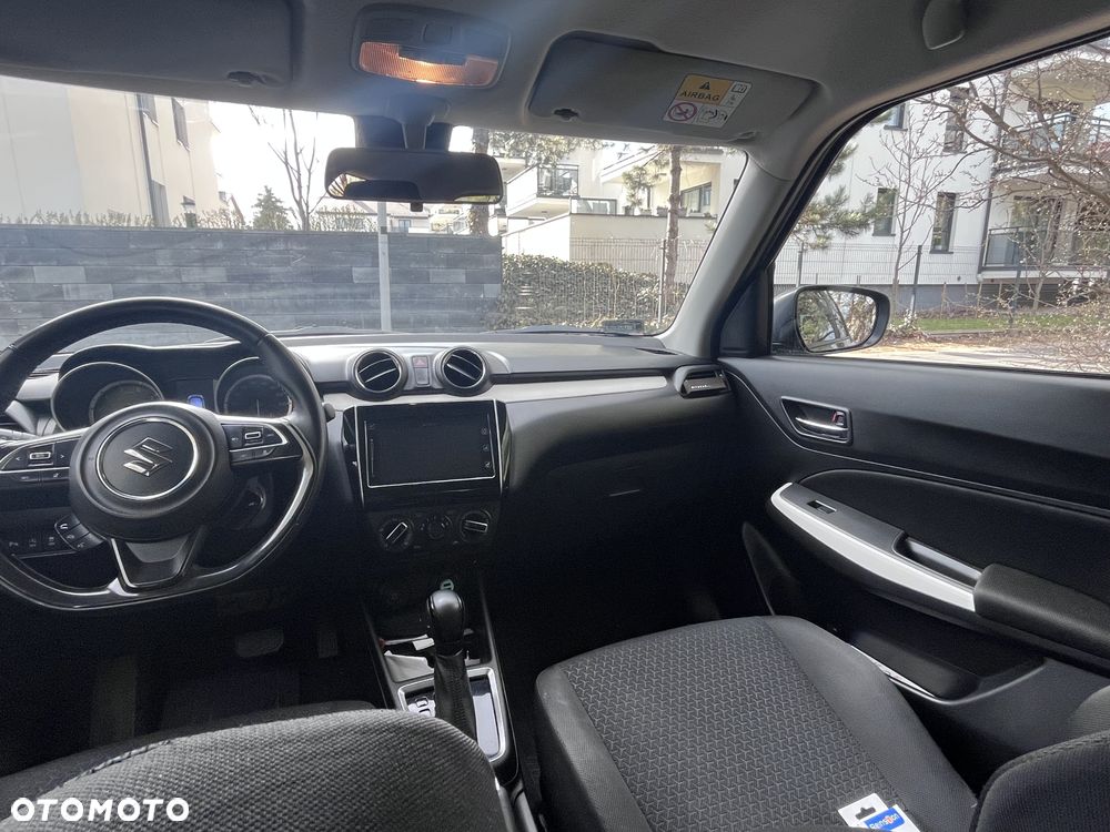 Suzuki Swift 1.2 Dualjet SHVS Premium Plus CVT - 8