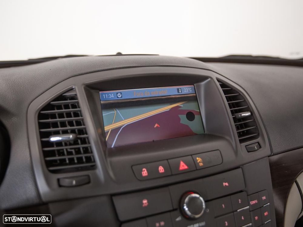 Opel Insignia - 22