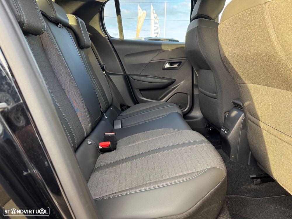 Peugeot 208 1.2 PureTech Allure Pack - 25