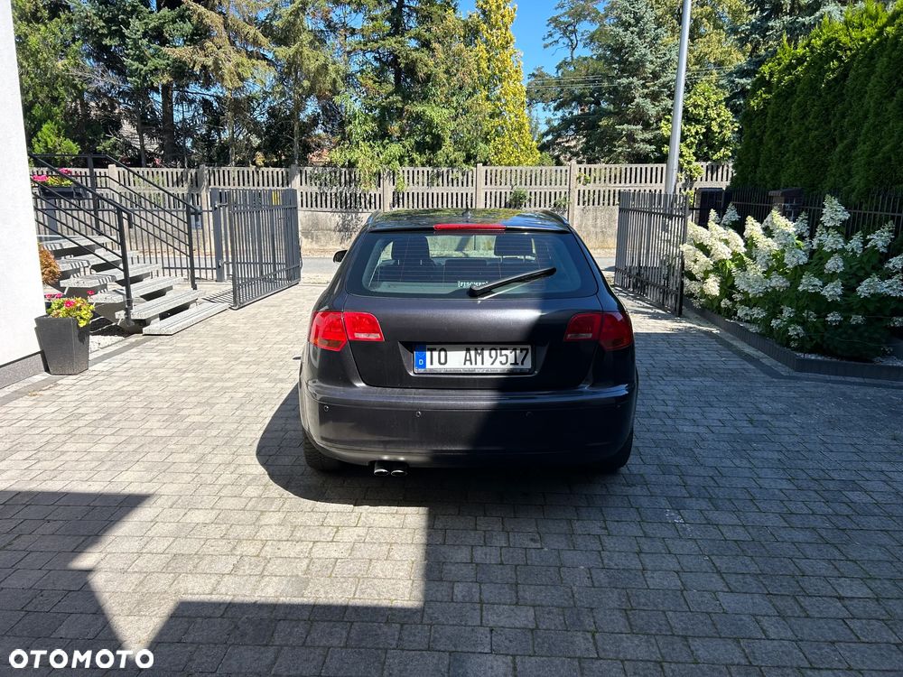 Audi A3 Sportback 2.0 TDI DPF (DSG) S tronic Ambiente - 13