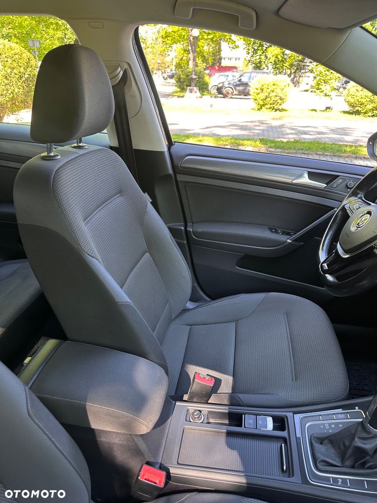Volkswagen Golf 1.6 TDI SCR DSG Comfortline - 26