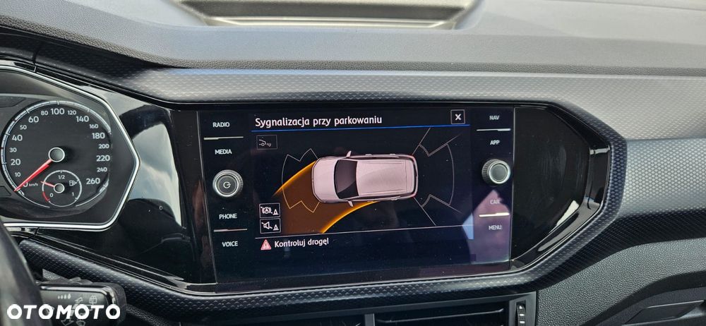 Volkswagen T-Cross - 11