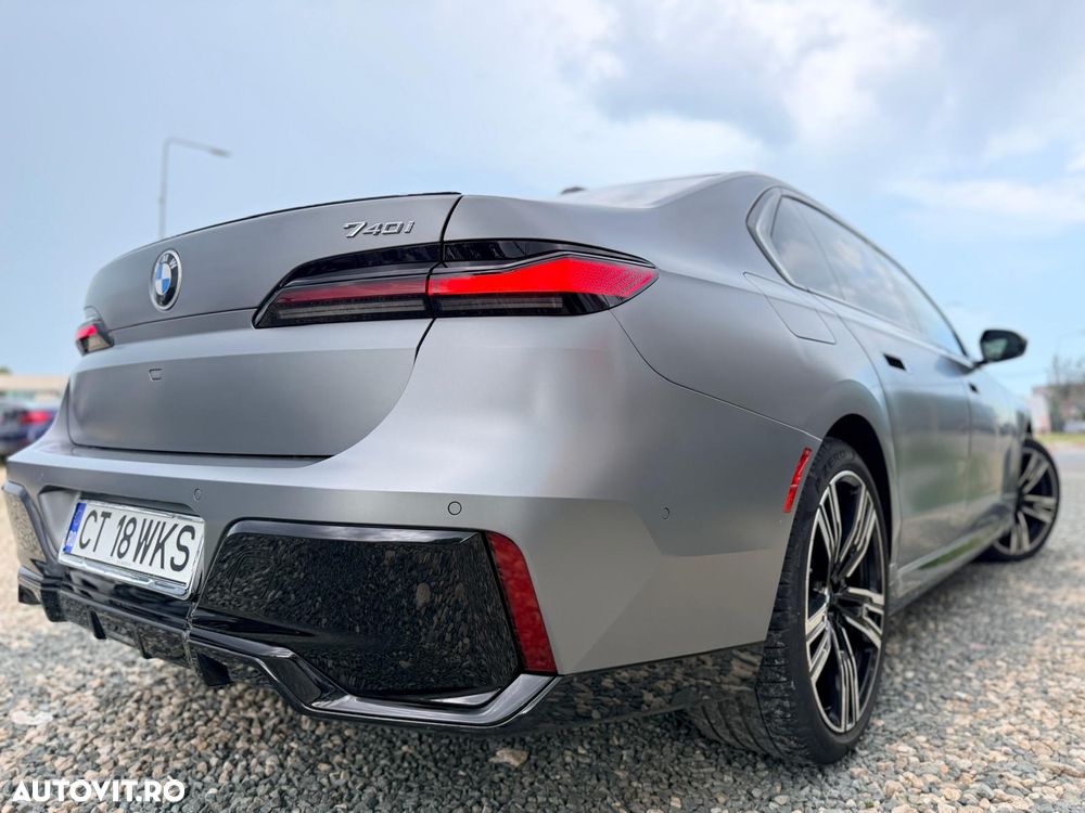 BMW Seria 7 - 18