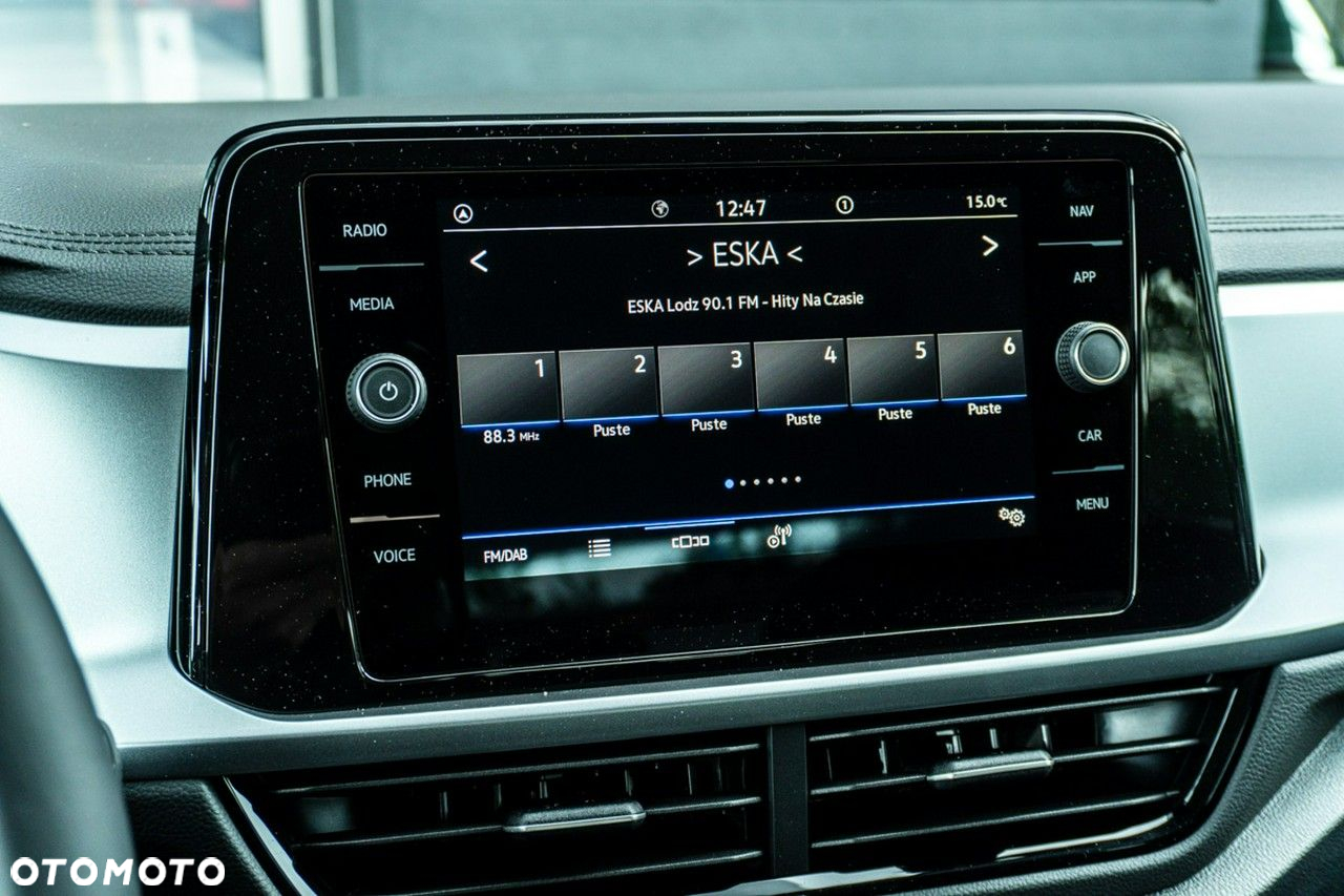 Volkswagen T-Roc - 22