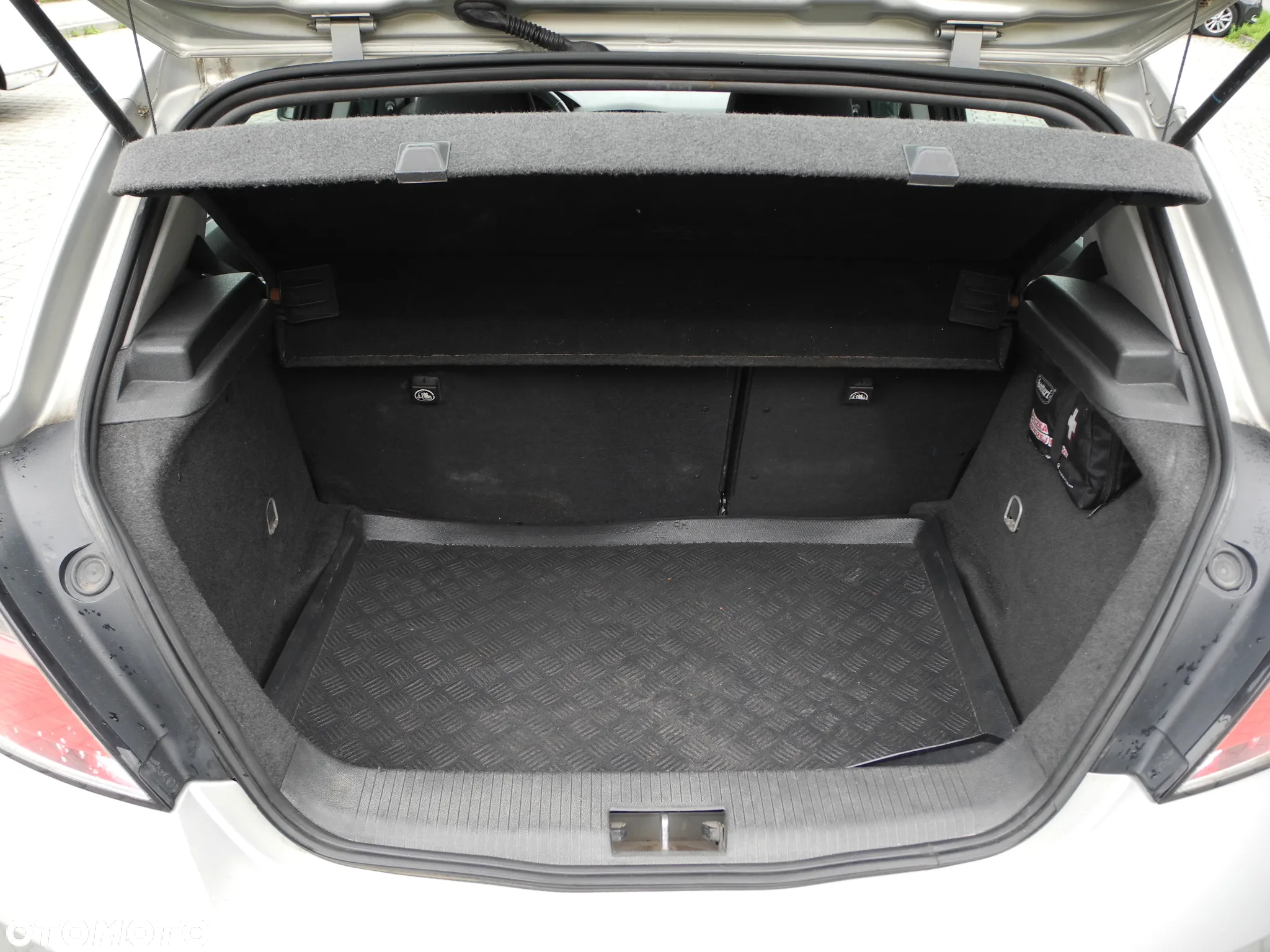 Opel Astra - 16