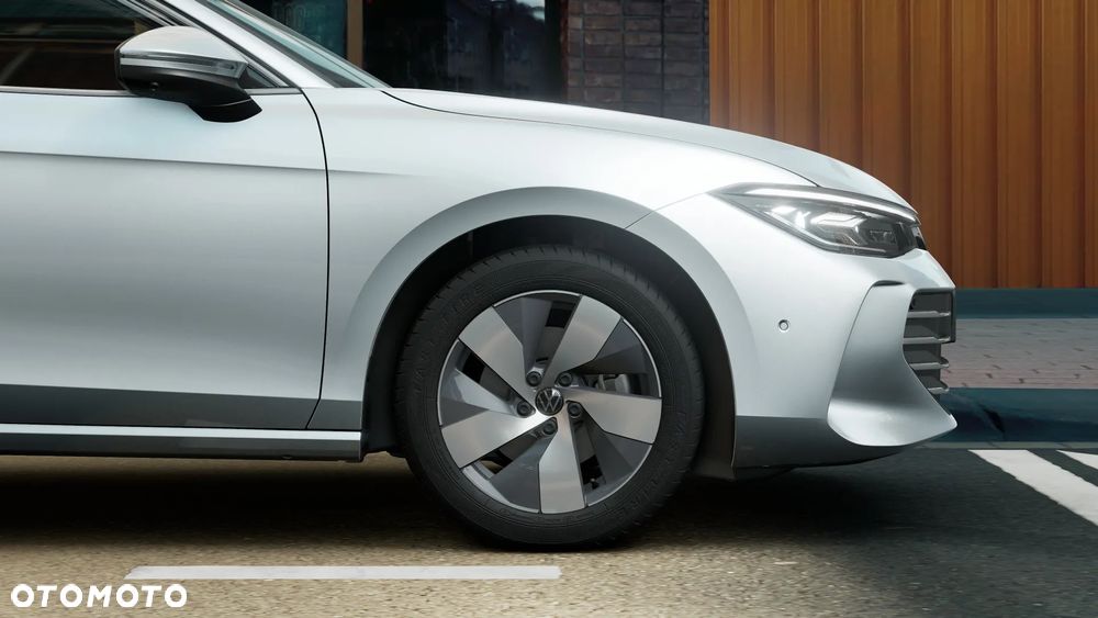 Volkswagen Passat Variant 2.0 TDI SCR Business DSG - 13