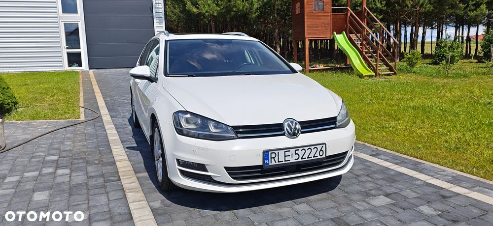 Volkswagen Golf - 1