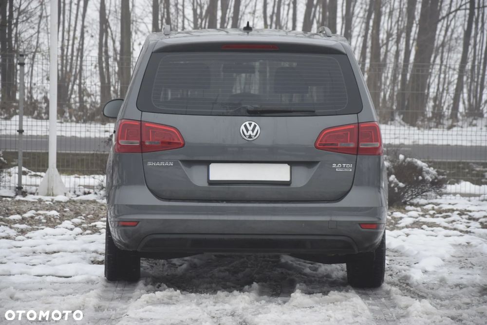 Volkswagen Sharan 2.0 TDI Highline DSG - 25
