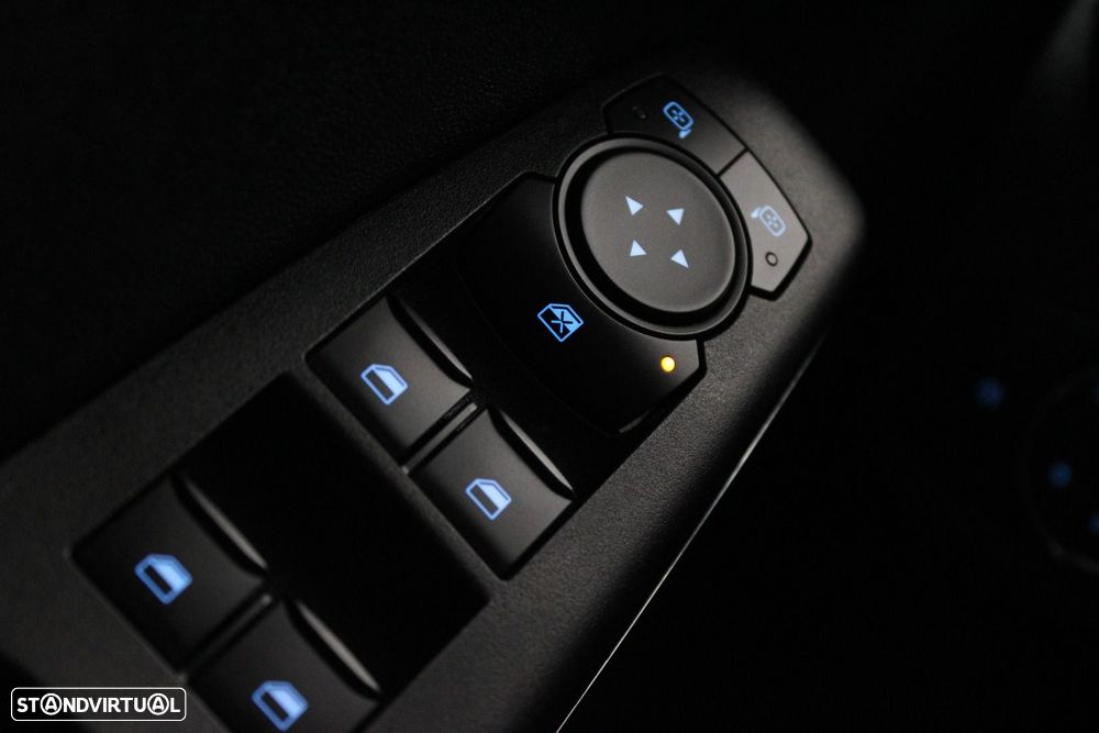 Ford Fiesta 1.0 EcoBoost ST-Line — fotografia 25