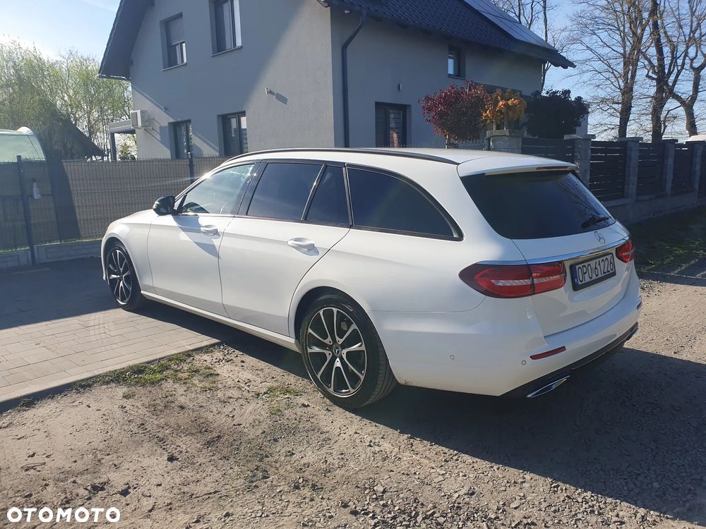 Mercedes-Benz Klasa E 220 d 9G-TRONIC Avantgarde - 17
