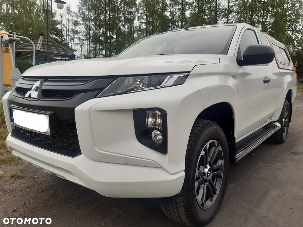 Mitsubishi L200 Pick Up 4x4 S&S Double Cab Basis - 10
