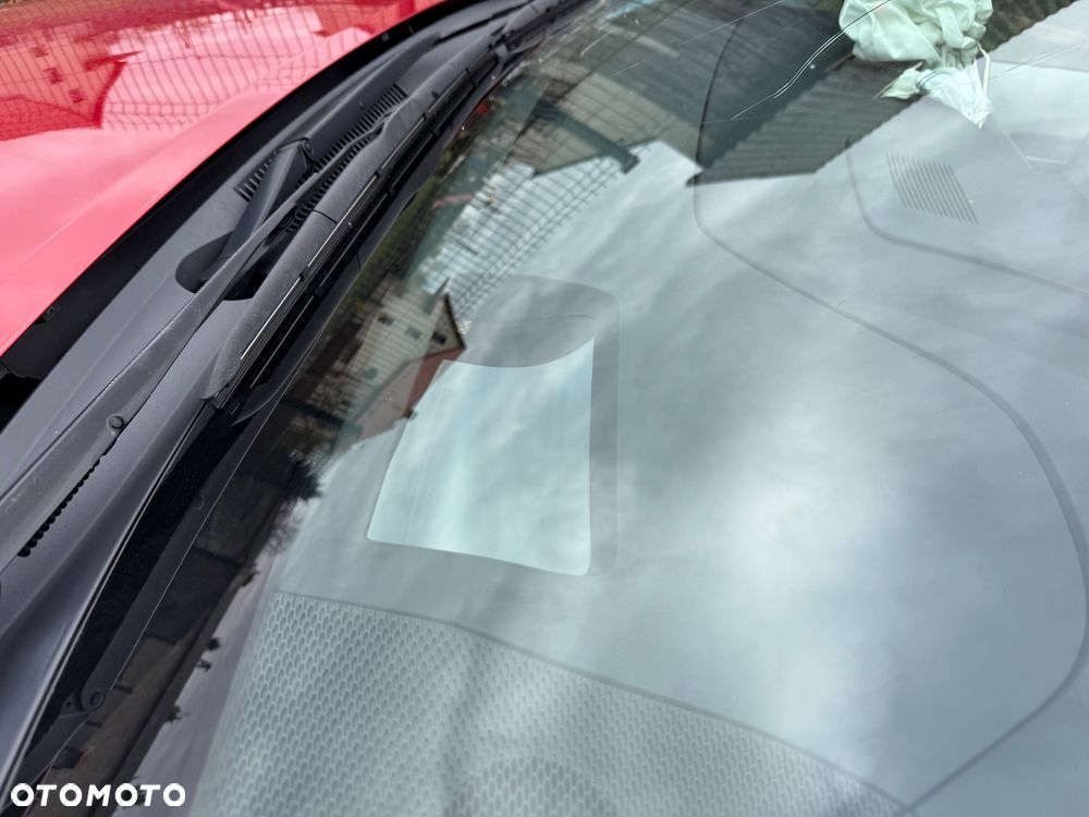 Toyota Corolla 2.0 Hybrid Executive - 19