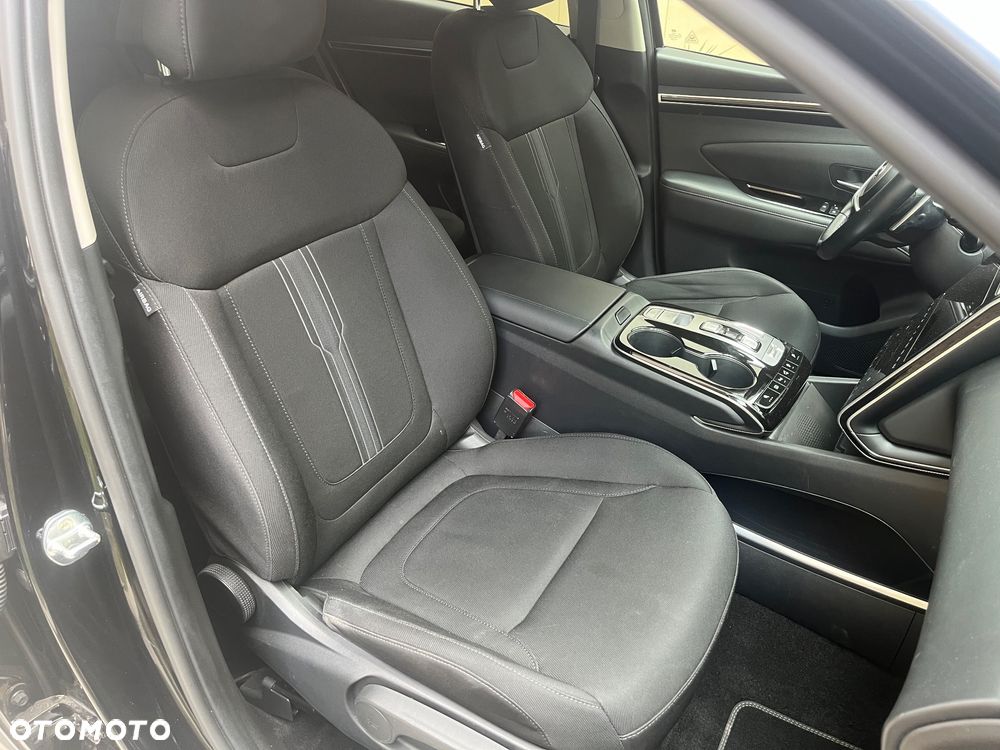 Hyundai Tucson 1.6 T-GDi HEV Executive 2WD - 12