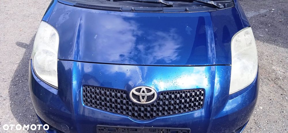 Maska Toyota Yaris II lak. 8P4 - 3