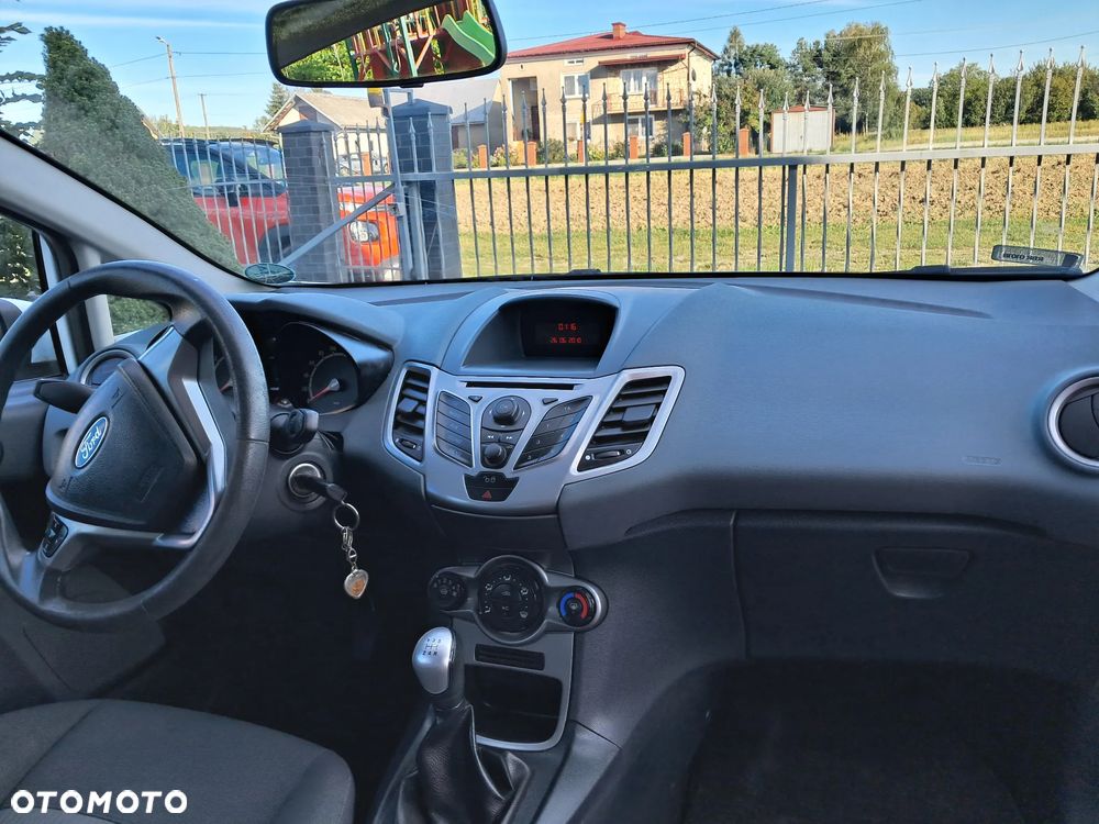Ford Fiesta 1.25 Ambiente - 7