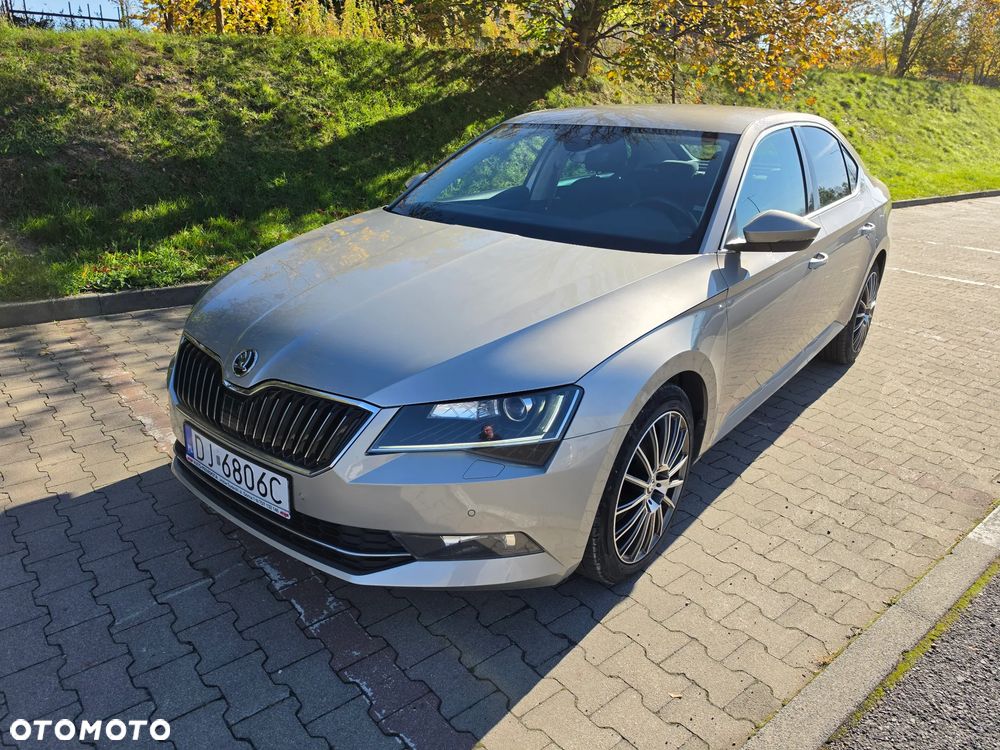 Skoda Superb - 1