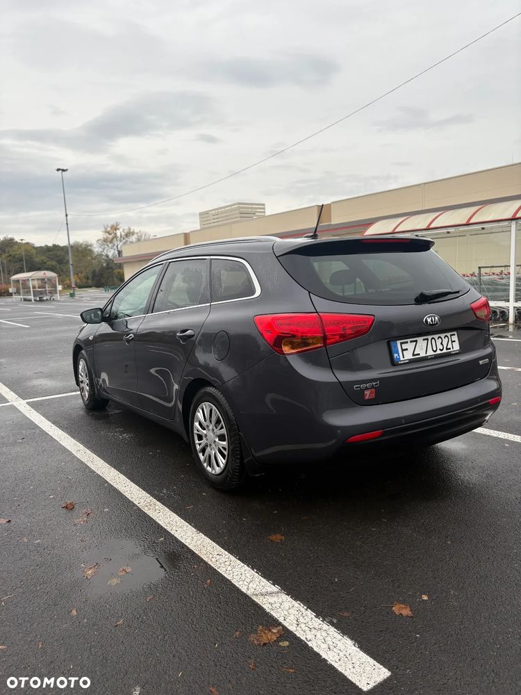 Kia Ceed 1.6 GDI Business Line - 4