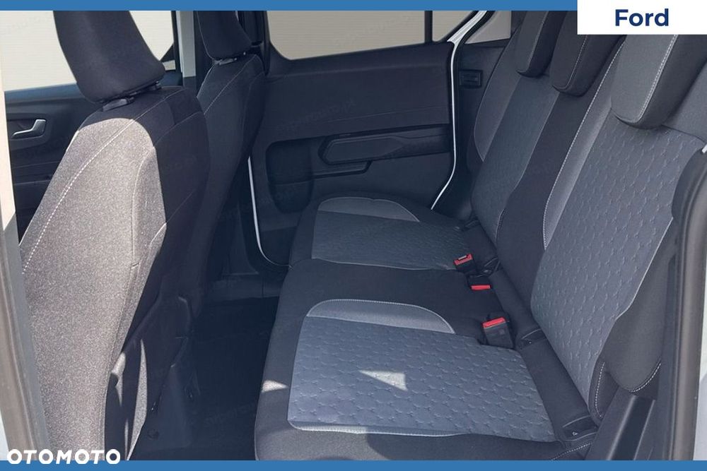 Ford Tourneo Courier - 11