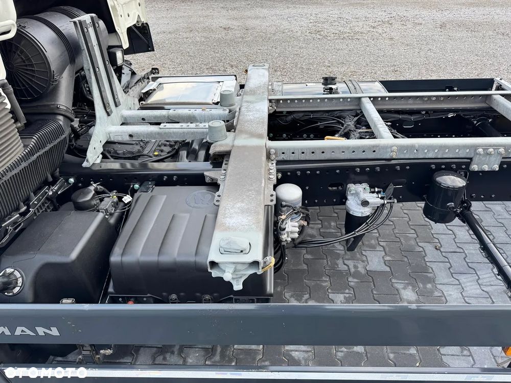 MAN TGS 18.330 / BDF / ACC / NAWIGACJA / WINDA / CAŁY NA PODUSZKACH / Z NIEMIEC - 20