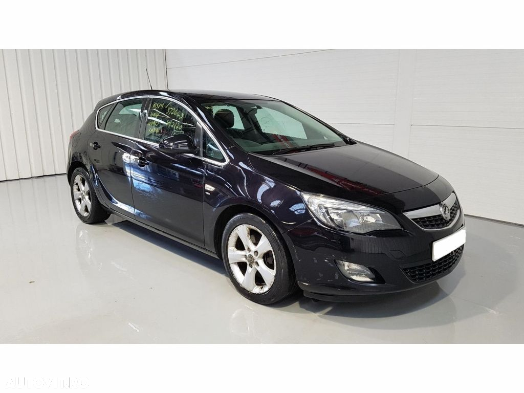 Clapeta acceleratie Opel Astra J 2010 Hatchback 1.7 CDTi - 3