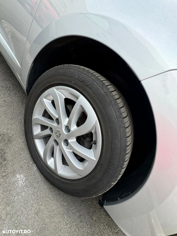 Renault Megane 1.6 16V 110 Paris Business - 26