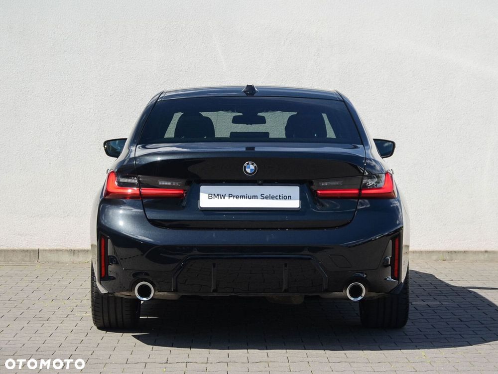 BMW Seria 3 320d xDrive mHEV M Sport - 11