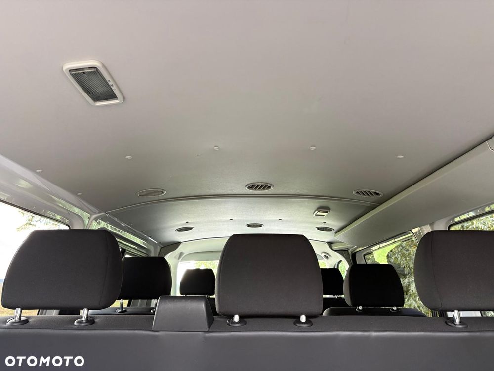 Volkswagen Transporter - 23