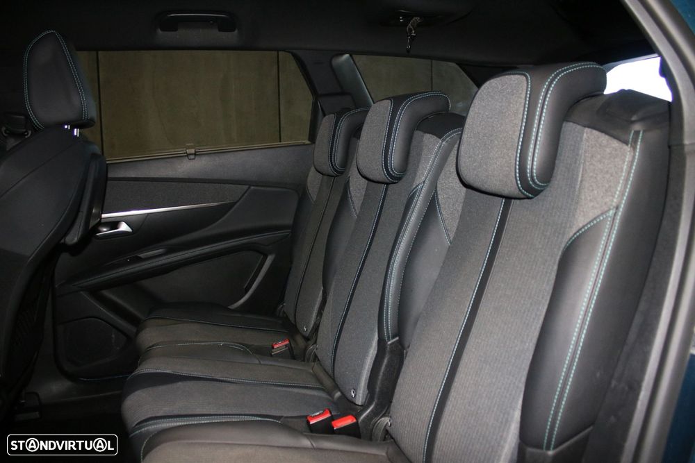 Peugeot 5008 1.2 PureTech Allure - 21