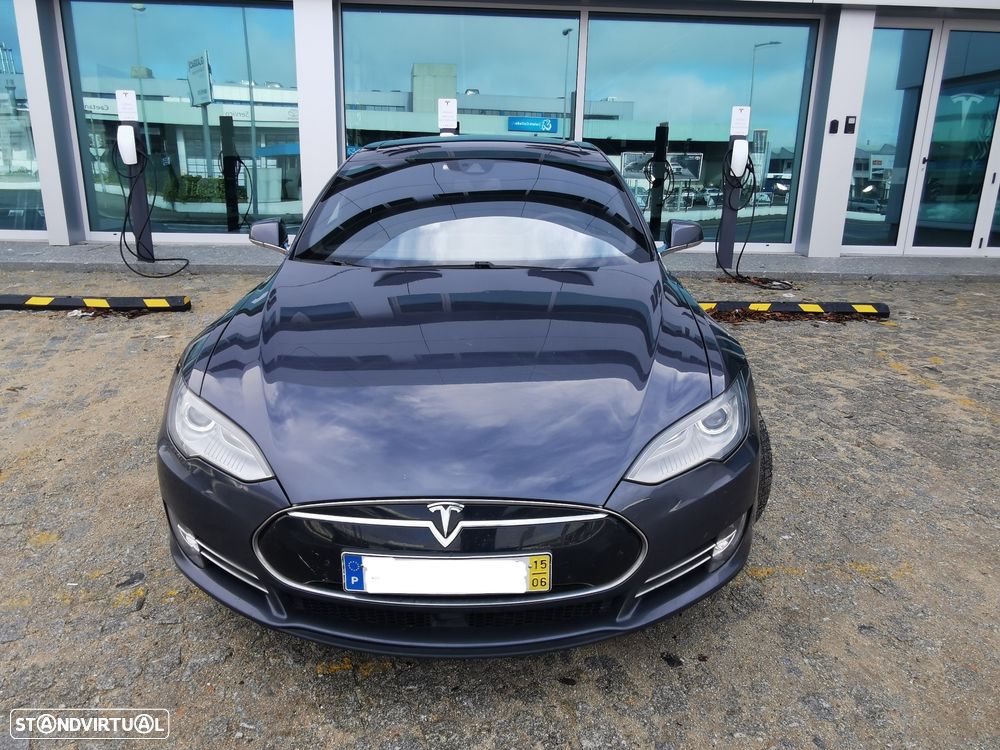 Tesla Model S 85 - 4